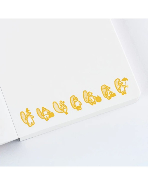 Hobonichi Techo 2026 – Bloc-notes A6 "100%ORANGE - Squirrel Appears"